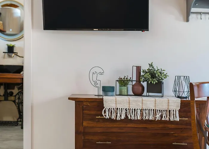 Rider - Two Bedroom With Outdoor Pool * Vrpolje